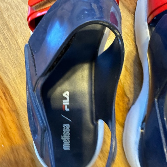 Fila sandals size 40 ,used twice,in great condition - Picture 3 of 8